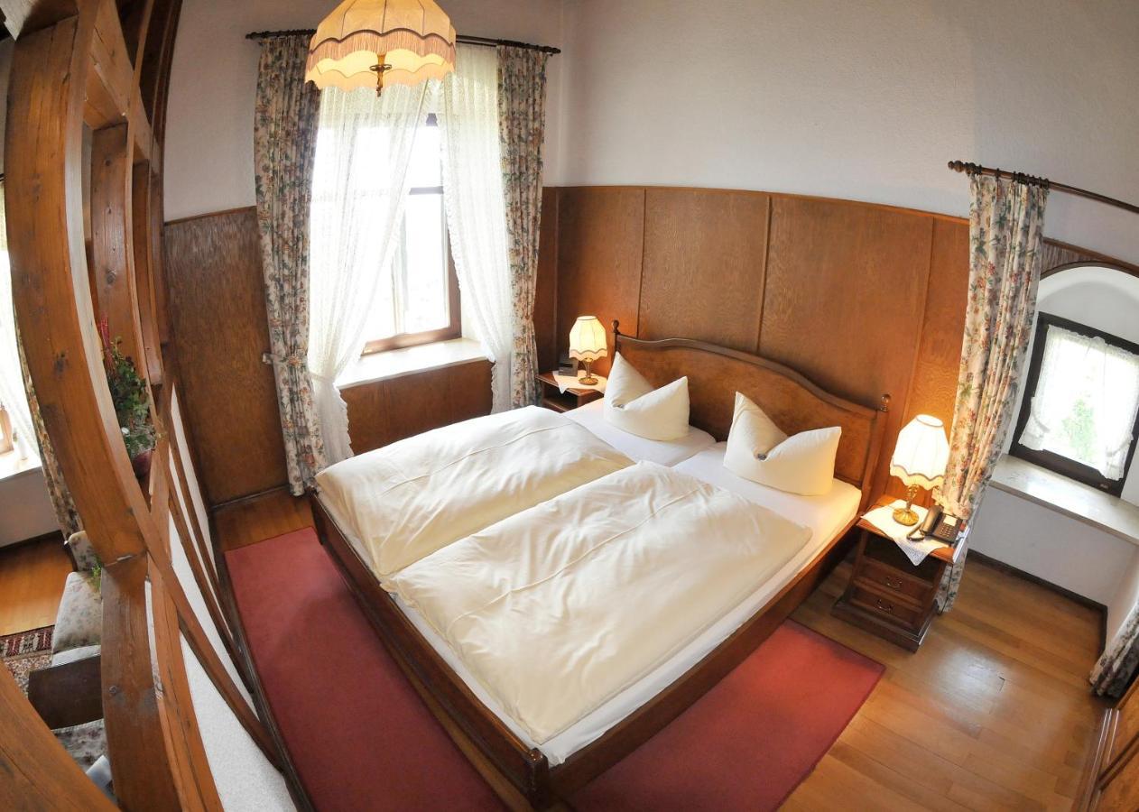 Burg Colmberg Hotel Room photo